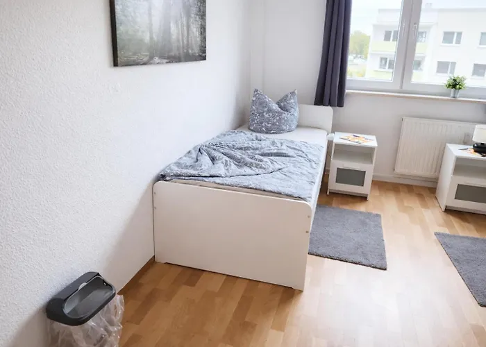 Helle Mit Balkon In Apartment *