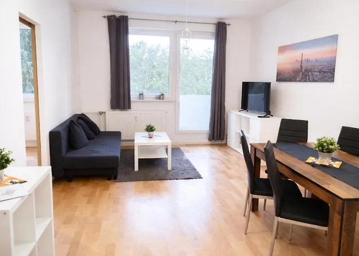 Helle Mit Balkon In Gera